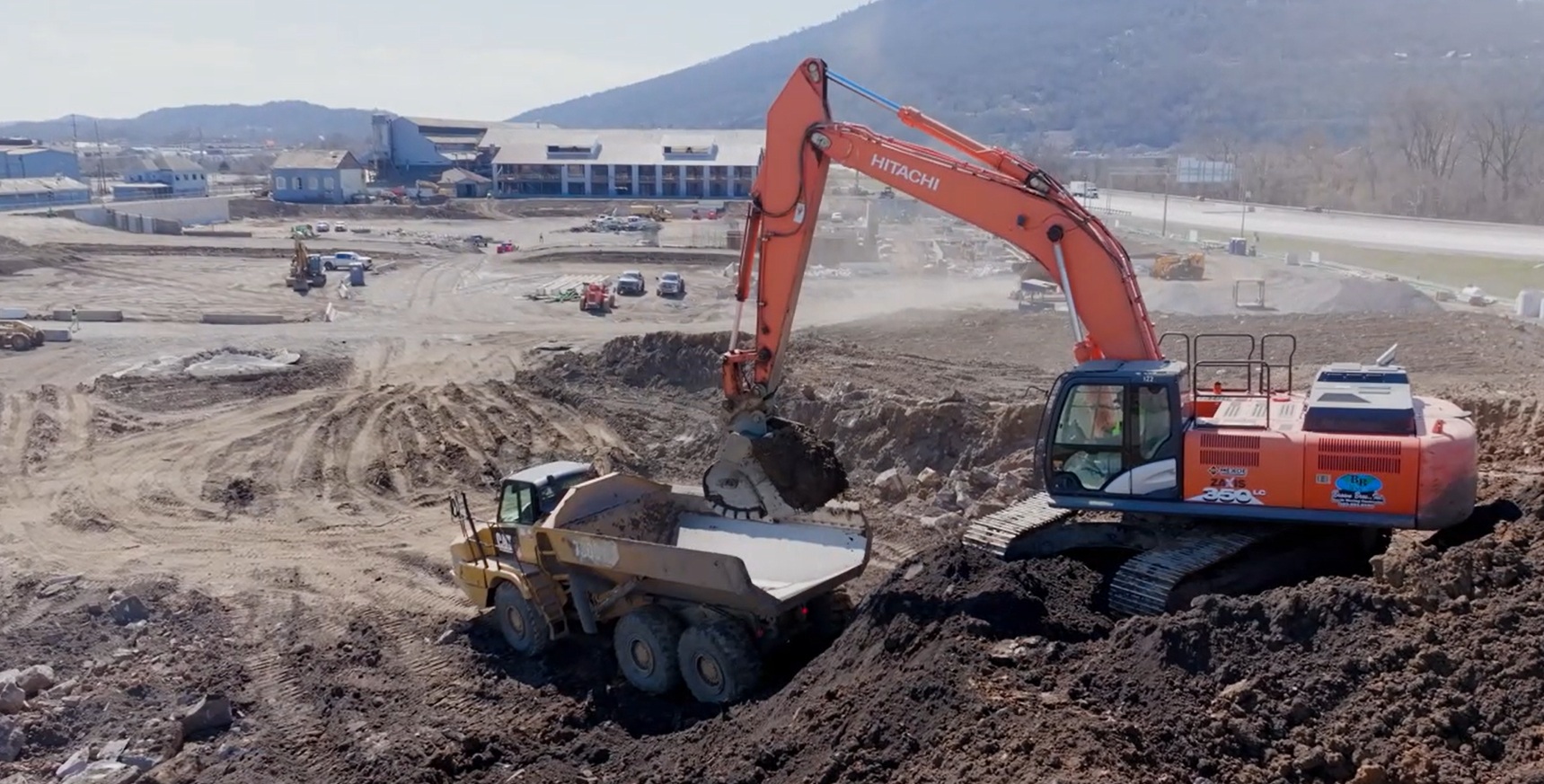 Reinoso Constructora - Maquinaria pesada